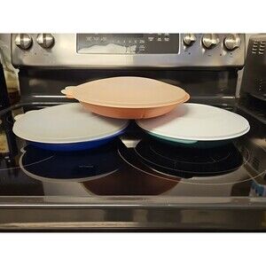 Set Of 3 Vintage Tupperware Divided 3 Slot Reheatable Plates W/ Lids 2604B-1